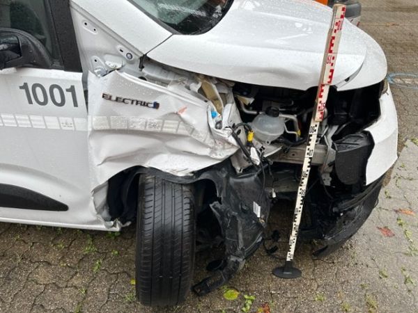 Toyota Kasten Active L1 50KWH PROACE CITY Van [SC]