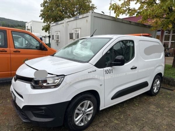 Toyota Kasten Active L1 50KWH PROACE CITY Van [SC]