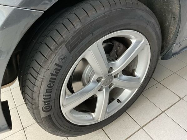 Audi 3.0 V6 TDI quattro STronic Q5 [SC]