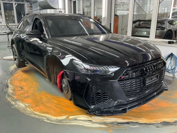 Audi 4.0 V8 TFSI quattro TTronic RS6 Avant [SC]