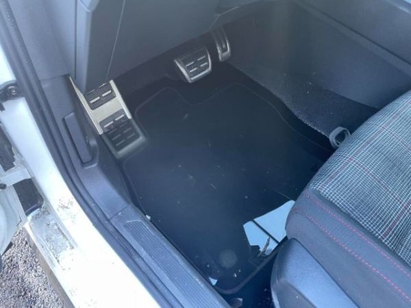 VW Limousine GOLF 2.0 TSI GTI DSG [SC]