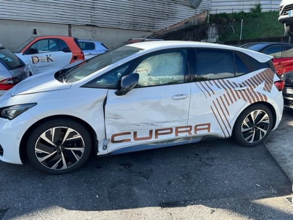 CUPRA Electric Born [SC]
