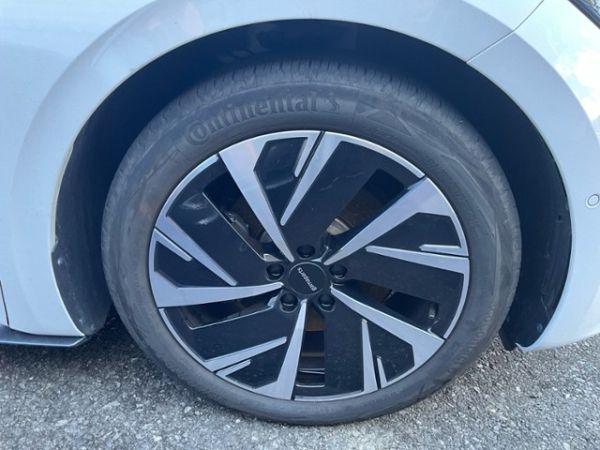 CUPRA Electric Born [SC]