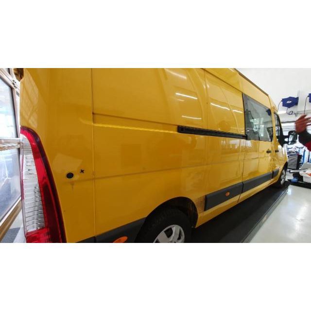 Renault 2.3 dCi 130 Master Kaw. 3.5 t L3H2 [SC]