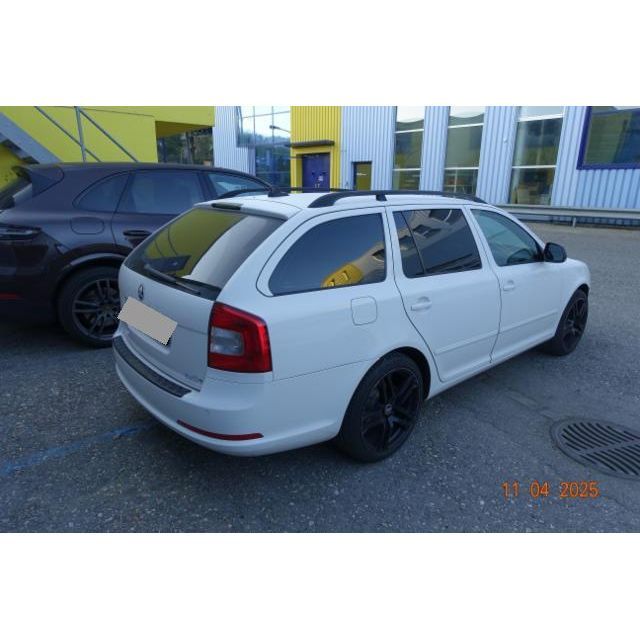 Skoda 2.0 TDI RS DSG Octavia Combi [SC]