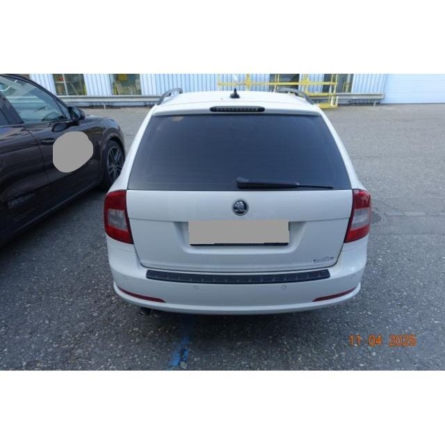 Skoda 2.0 TDI RS DSG Octavia Combi [SC]