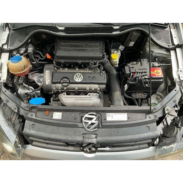 VW 1.4 Trendline Polo [SC]