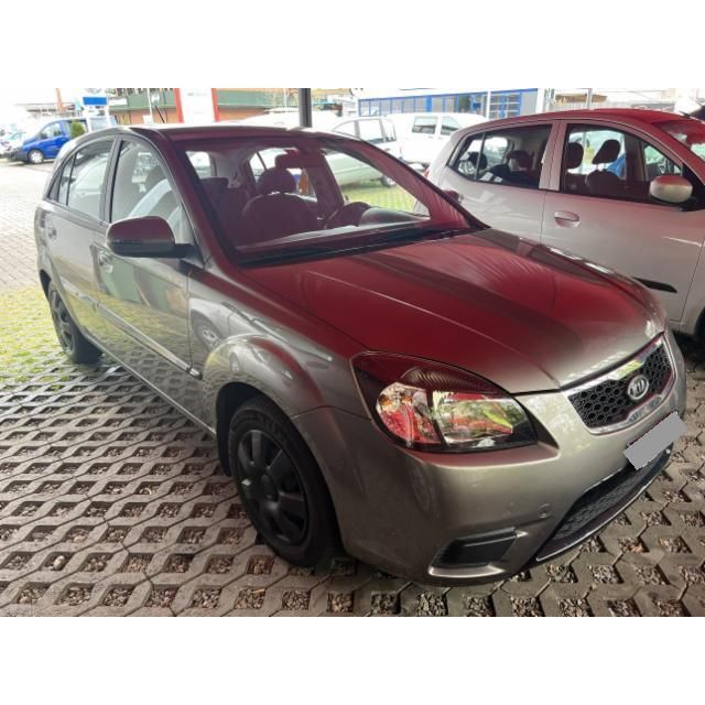Kia 1.6 CVVT Spirit Rio [SC]