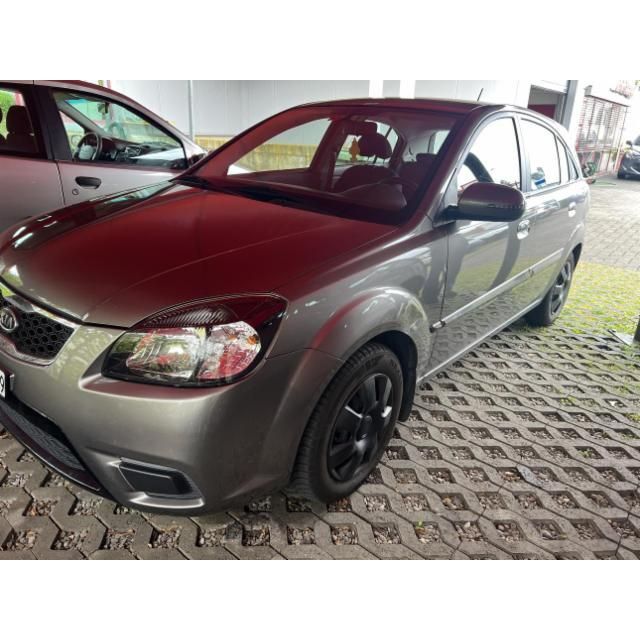 Kia 1.6 CVVT Spirit Rio [SC]