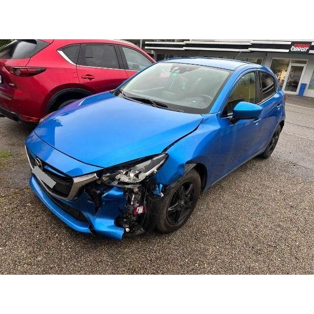 Mazda 1.5 115 Revolution 2 Lim. [SC]